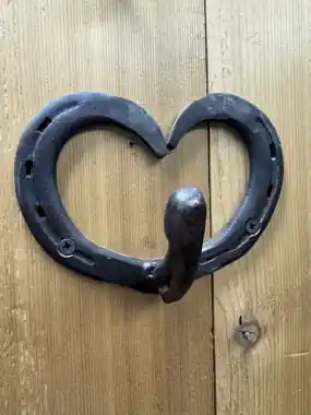 Horseshoe Heart Hook 2